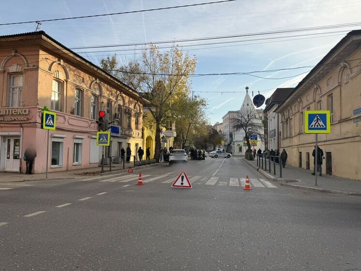 В Астрахани водитель сбила насмерть пожилую женщину на регулируемом переходе