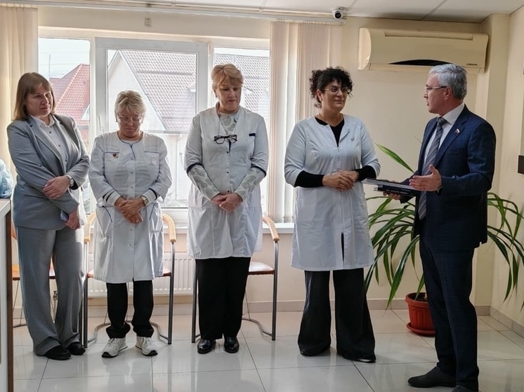 Депутат Кузнецов посетил городскую поликлинику №13 в Краснодаре