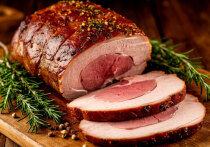 Буженина — это не просто запеченное мясо, это настоящий символ домашнего уюта и праздничного застолья