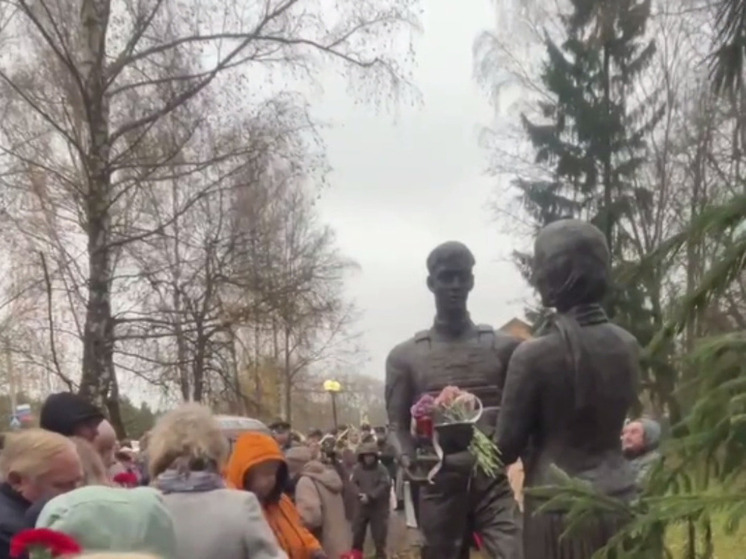 В Козельске открыли памятник участникам СВО