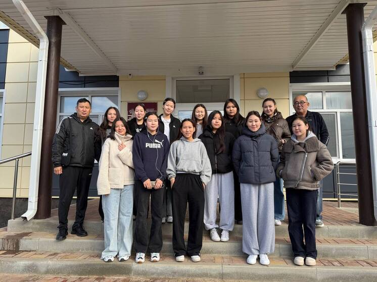 Волейболистки Калмыкии отправились на всероссийские соревнования