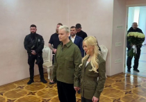 5 ноября 2025 года свершилось то, чего давно ждали фанаты певца Shaman и его подруги-соратницы Екатерины Мизулиной: влюбленные сообщили, что оформили свои отношения в ЗАГСе, причем расположенном в ДНР