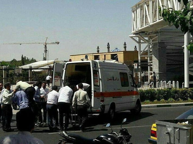 В Тегеране через две недели может кончиться питьевая вода