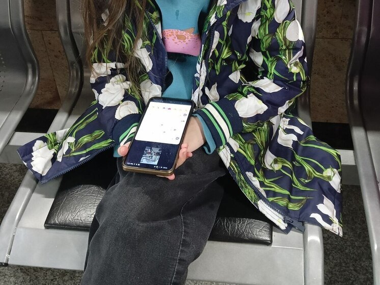 Эксперты предупредили россиян о рисках с детскими SIM-картами