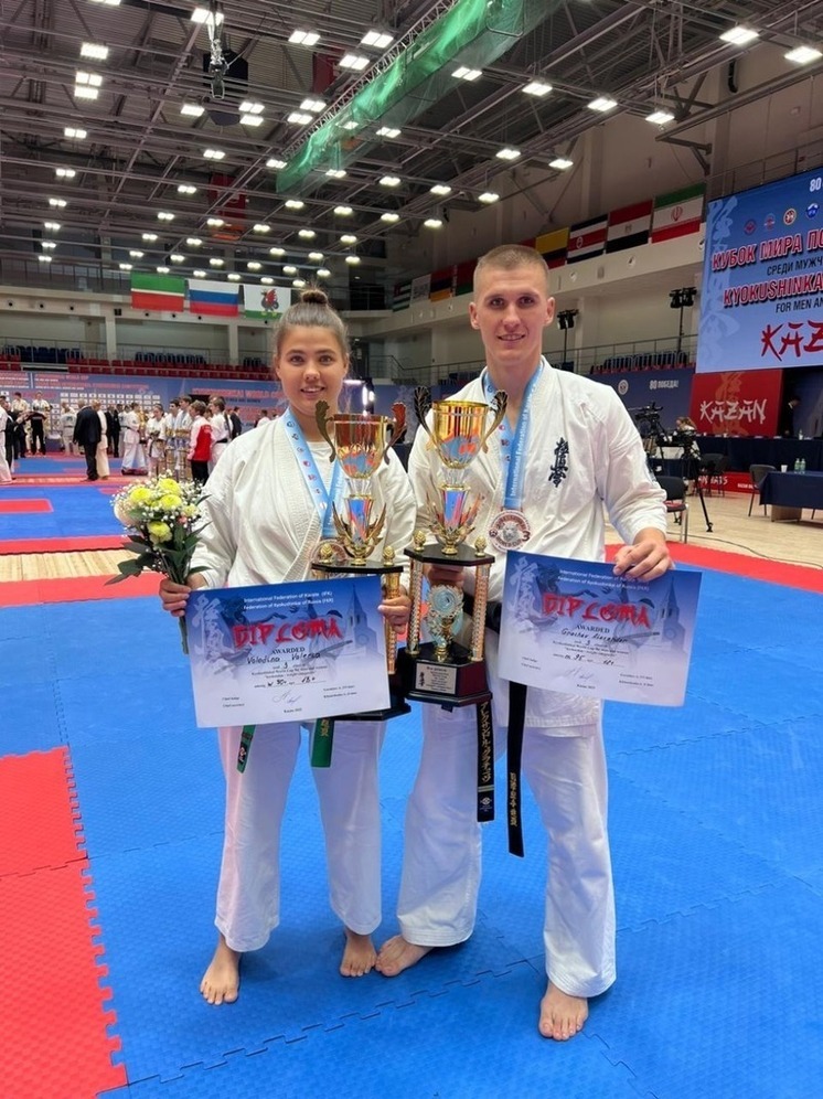 Пензенские спортсмены завоевали медали на Кубке мира по киокусинкай в Казани