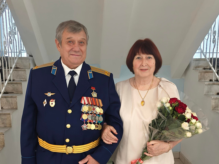 Золотая свадьба: Иван и Галина из Смоленска отметили 50 лет вместе