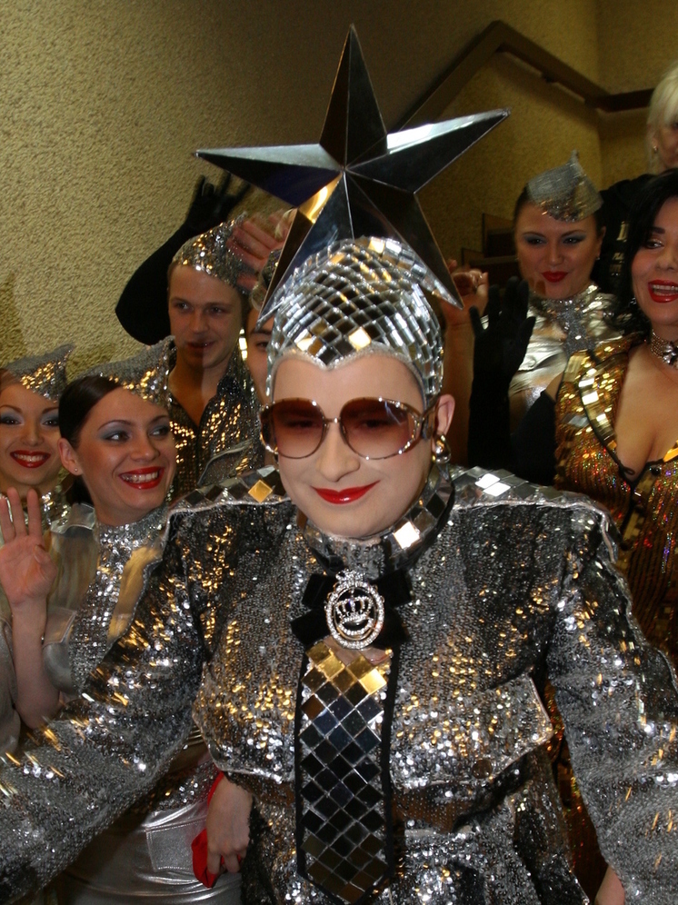 Житель Борисоглебска извинился за танцы под песню Верки Сердючки