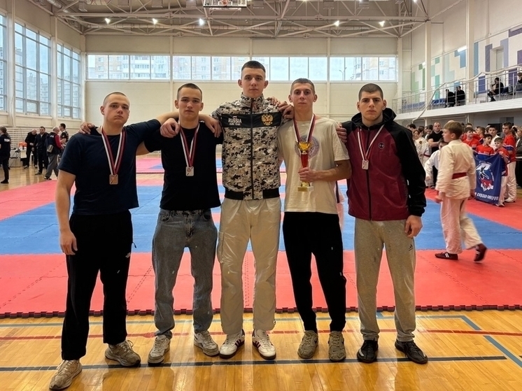 Najlepsi z najlepszych: kadeci z Pskowa z Uniwersytetu Federalnej Służby Więziennej zwyciężyli w mistrzostwach w walce wręcz.