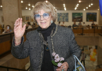 6 ноября у кинорежиссера Аллы Суриковой юбилей