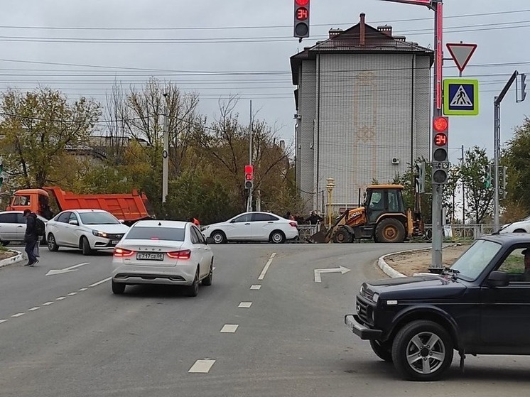 В Элисте завершается модернизация городских дорог