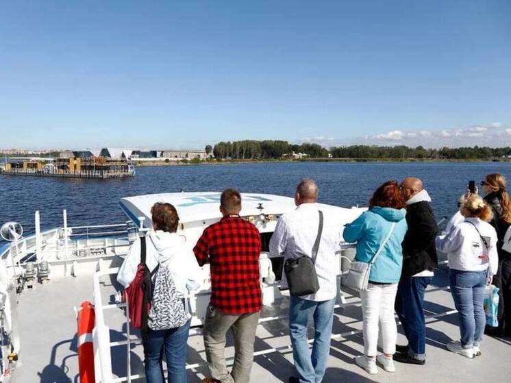 Причал «Остров фортов» завершил сезон катамаранов в Петербурге
