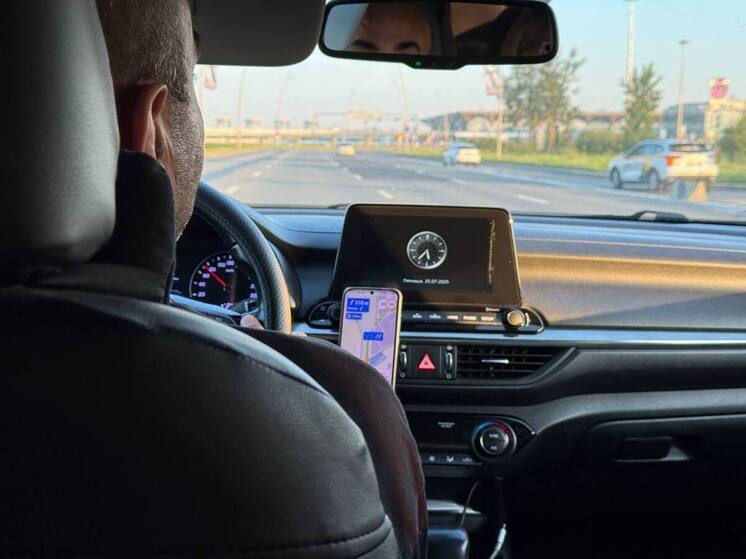 Для нелегальных таксистов предложили ввести штрафы от 3 до 100 тысяч