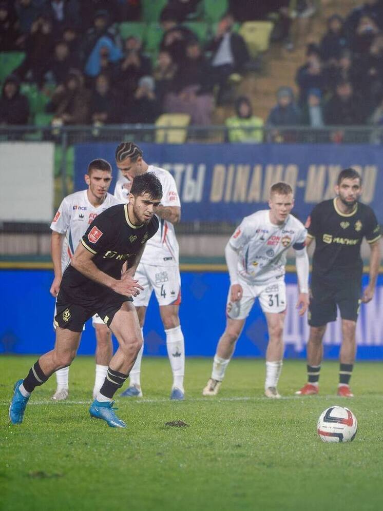 «Динамо» Махачкала обыграло ЦСКА в 1/4 Кубка России