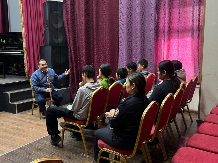 Игорь Кошкендей провел воспитательную встречу с подростками