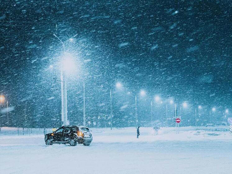 Очевидцы засняли взрыв метеорита над Москвой