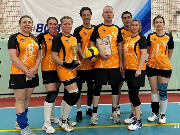 Турнир по волейболу в Нарьян-Маре посвятили Дню народного единства