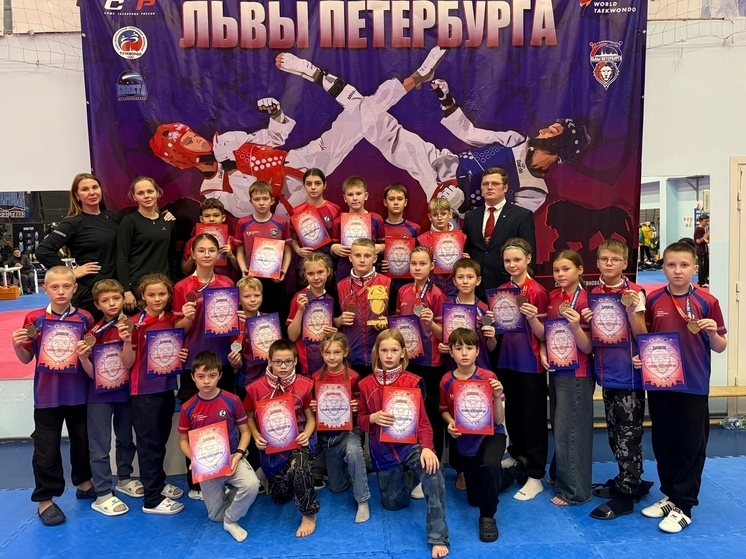 Молодые тхэквондисты из Карелии привезли медали из Петербурга