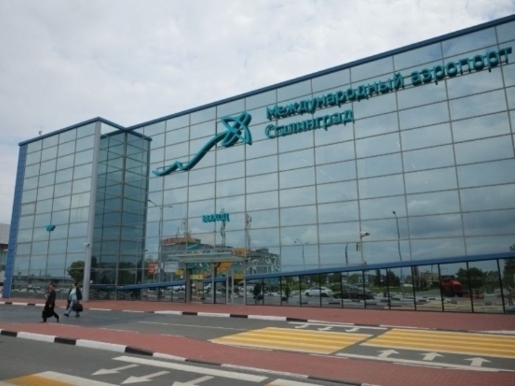 В волгоградском аэропорту утром 6 ноября задерживаются несколько авиарейсов