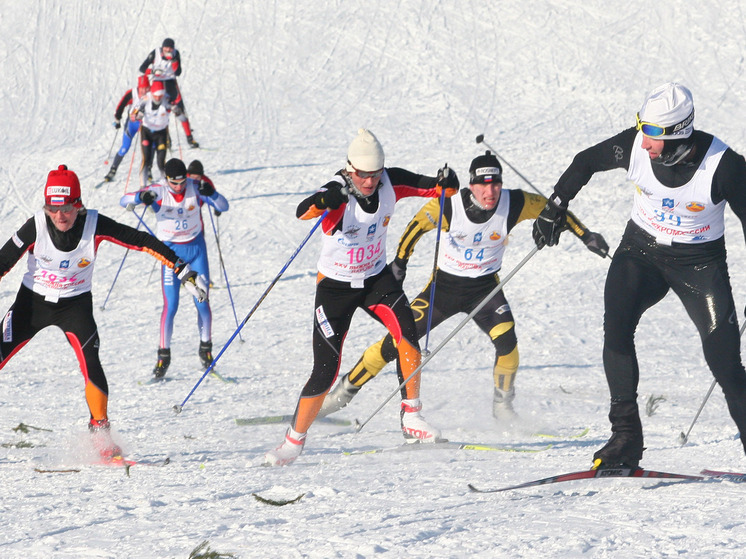 Чемпиона РФ по лыжным гонкам Парфенова отстранили на три года за мельдоний
