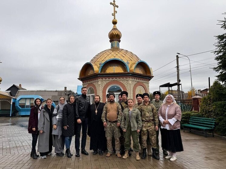 Астраханская область направила 5 тонн питьевой воды жителям Мариуполя