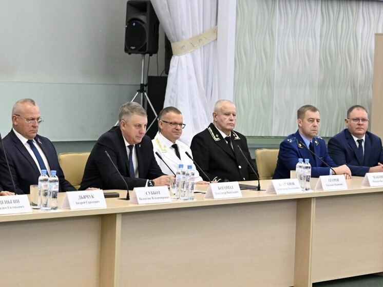 В Брянске отметили День работника суда