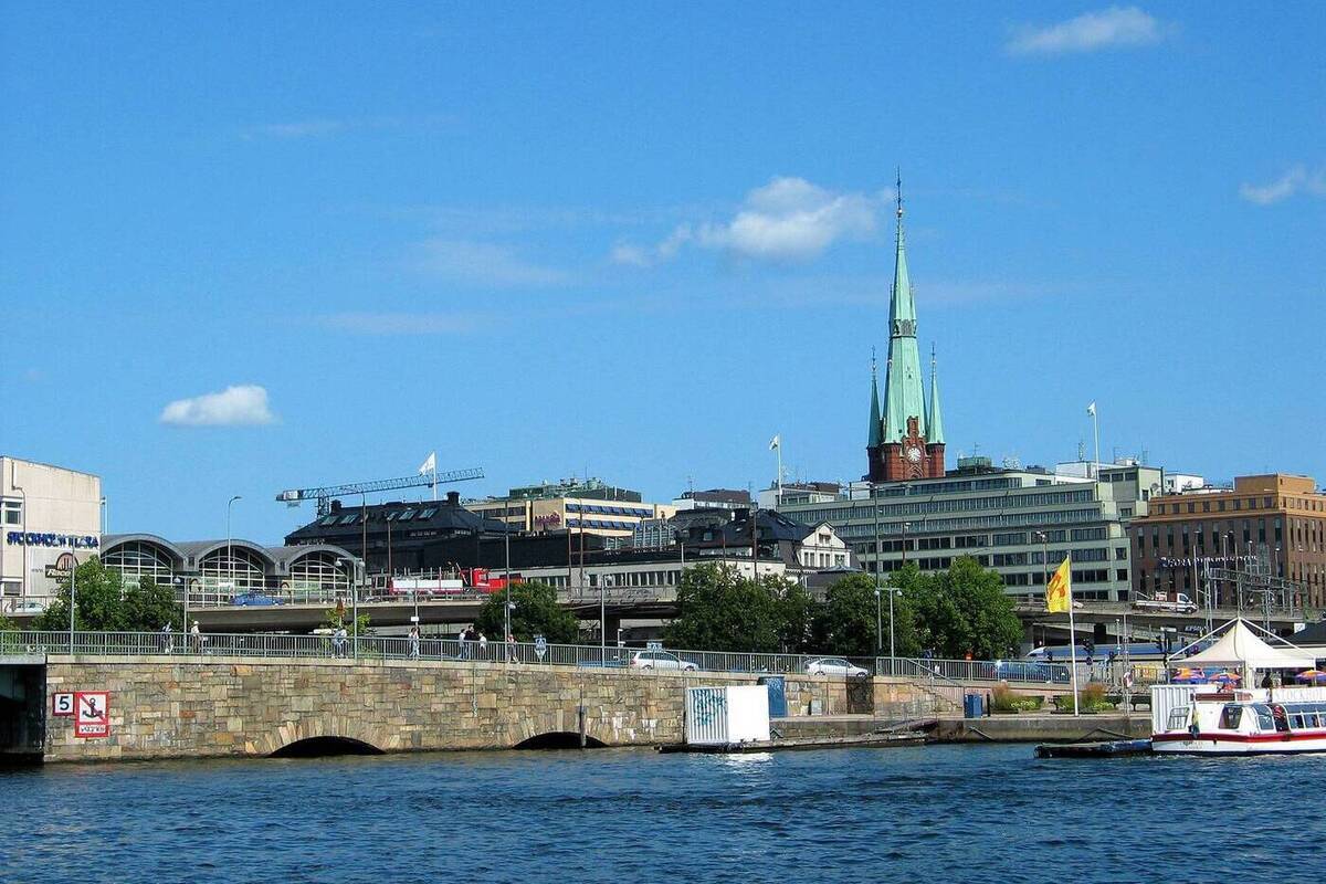 В поддельных куклах Лабубу обнаружили опасный химикат