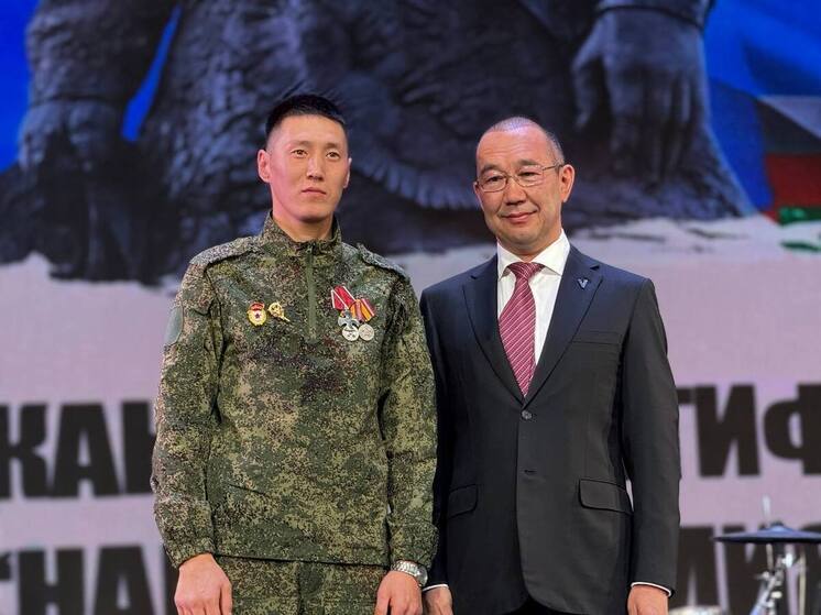 В Якутии завершился антифашистский форум: вручены государственные награды участникам СВО, охвачены десятки тысяч молодых людей