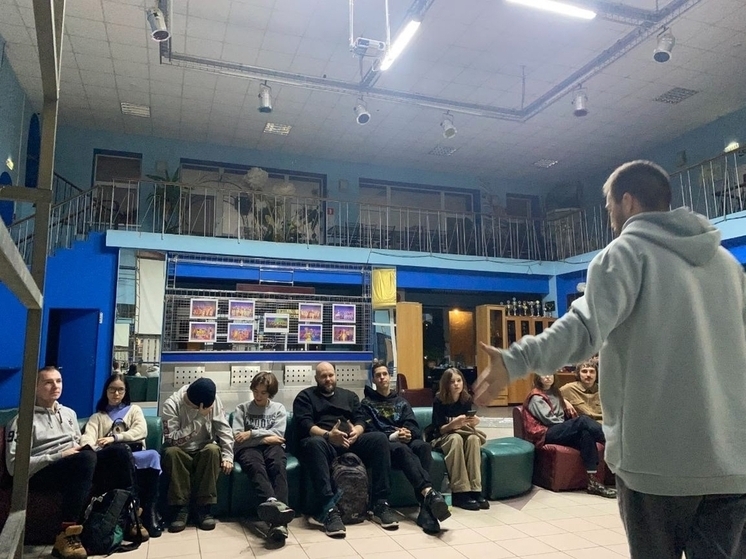 С молодежью Серпухова провели патриотическую беседу