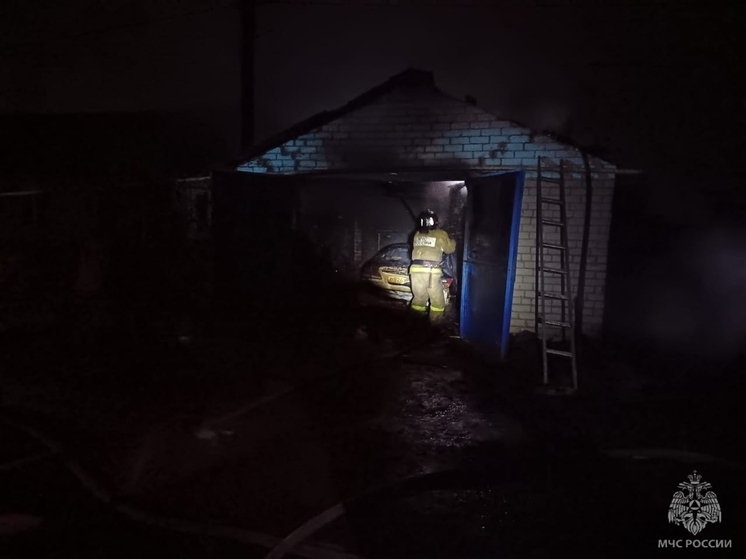 В Орловской области при пожаре в гараже пострадал мужчина