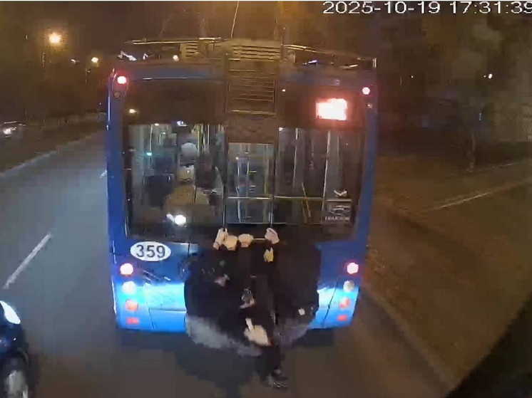 В октябре на транспорте Йошкар-Олы зафиксировано семь случаев зацепинга