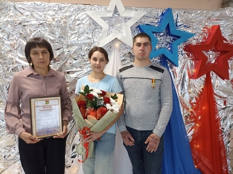 Спасшему товарищей лесному пожарному вручили медаль в Забайкалье