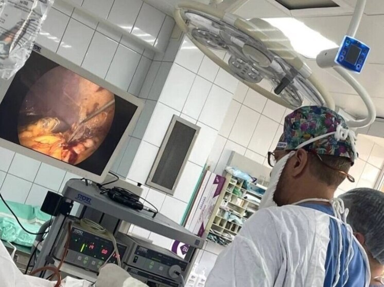 В пензенской больнице имени Бурденко впервые провели уникальную гибридную операцию по удалению камня из мочеточника