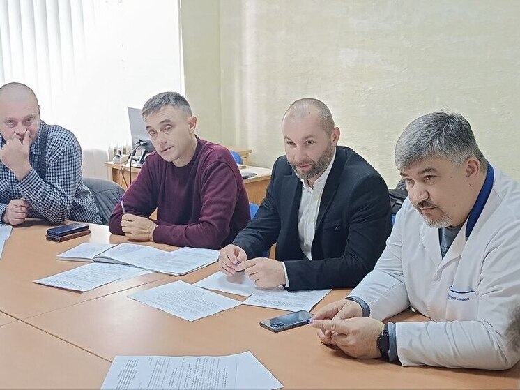 Глава Каховского муниципального округа Херсонской области Павел Филипчук провел совещание с руководителями медицинских учреждений и организаций, предоставляющих социальные услуги