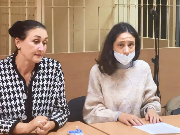 В преддверии славянской Велесовой ночи, когда принято поминать усопших родственников, в Петербурге состоялось очередное заседание по делу вдовы рэпера Юшко Марины Кохал. По версии следствия, женщина вколола мужу инсулин, а когда он умер — расчленила тело и постирала его органы. Кохал выступила с последним словом. Впереди — приговор.