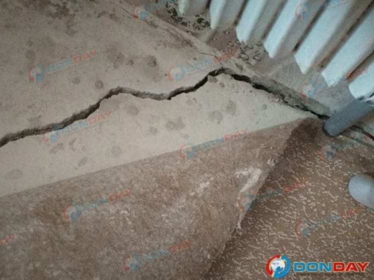 В Цимлянске разваливается жилой пятиэтажный дом