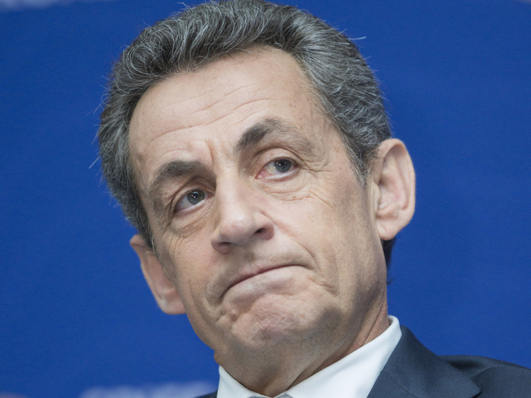 Николя Саркози отказывается от тюремной еды и питается только йогуртами