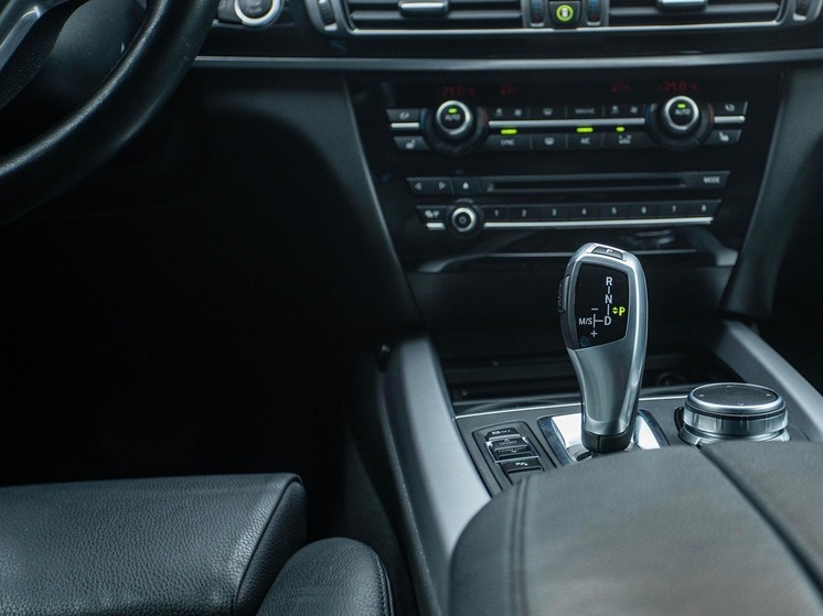 «Автостат»: импорт новых автомобилей в РФ в октябре поставил рекорд