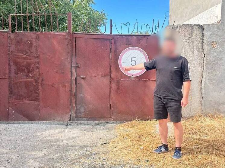 В Крыму трое обвиняемых в вымогательстве 8 млн рублей пойдут под суд