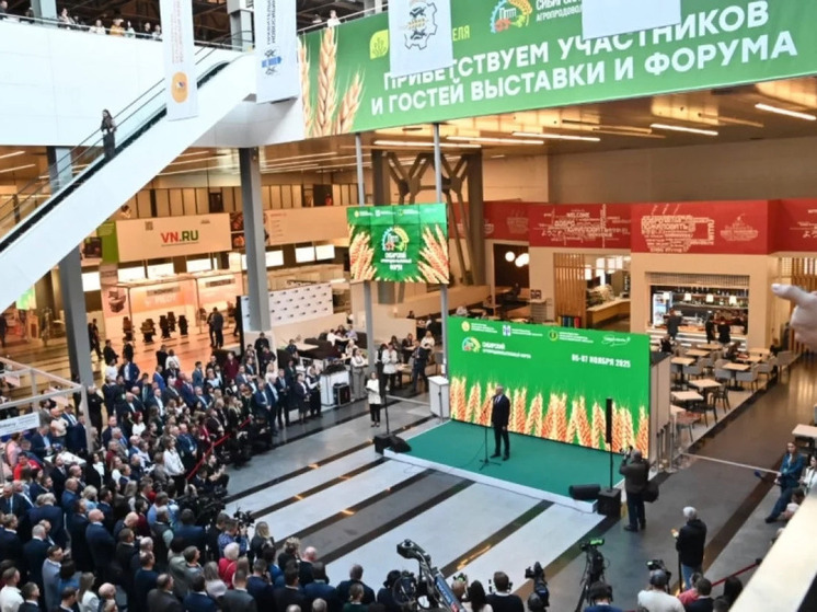 В Новосибирске Травников открыл агрофорум «Сибирь – житница России» и рассказал о рекордных результатах аграриев