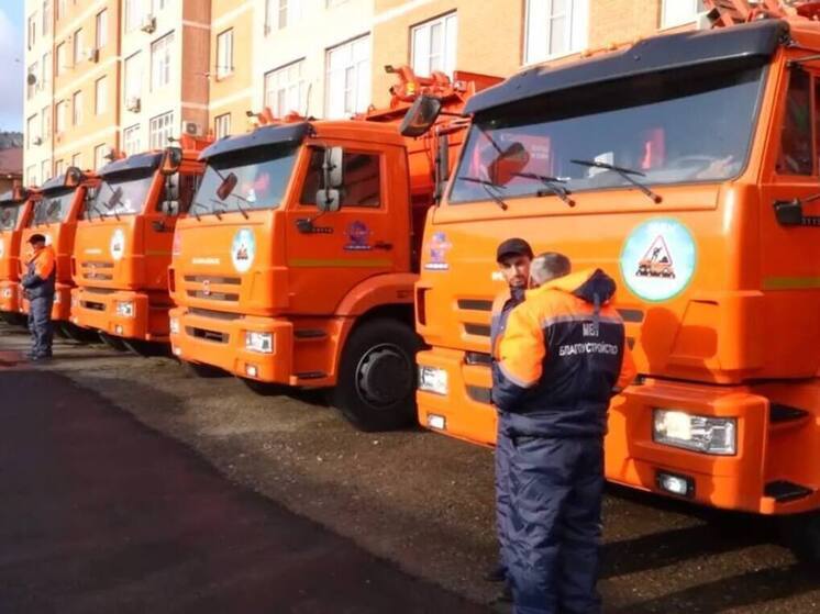 Махачкала получила новые мусоровозы