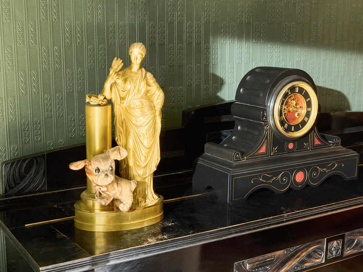 В Музее МХАТ открылась фотовыставка «ДОМ» Егора Заики