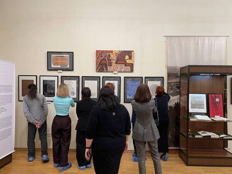 В Пензе открылась выставка каллиграфии «Пушкинские строки»