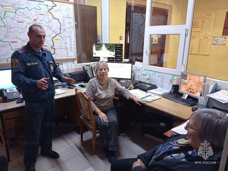 Орловские диспетчеры ЕДДС прошли инструктаж по пожарной безопасности