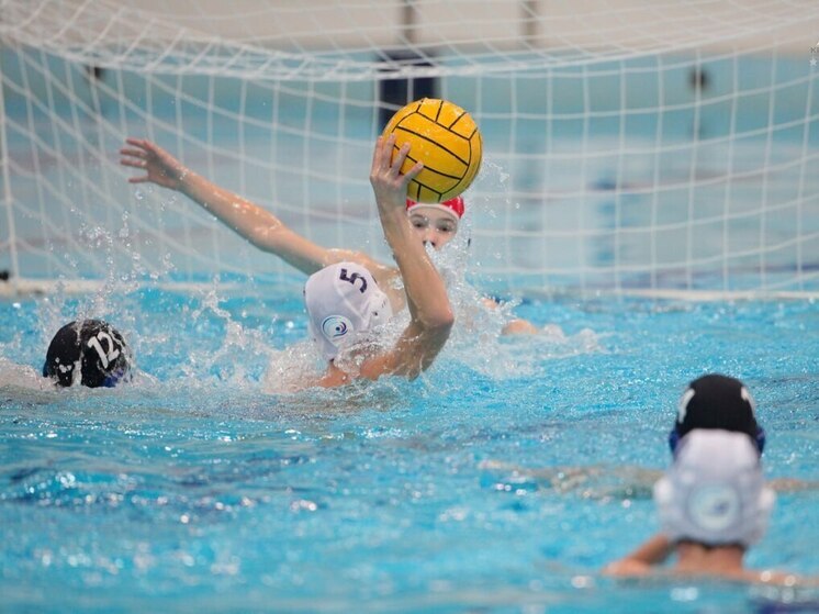 Юноши будут соревноваться в Киришах на первенстве России по водному поло