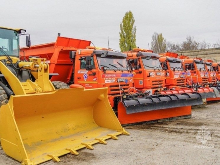 Готовность спецтехники к зимнему сезону проверили в Волгограде