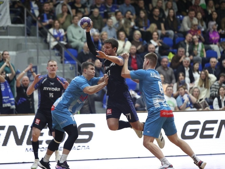 Гандболисты «Динамо-Астрахани» проиграли на выезде «ВиктОру»