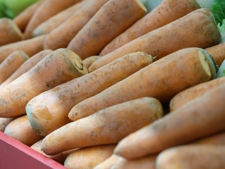 Британский ученый Браун погиб из-за эксперимента с морковным соком и ретинолом