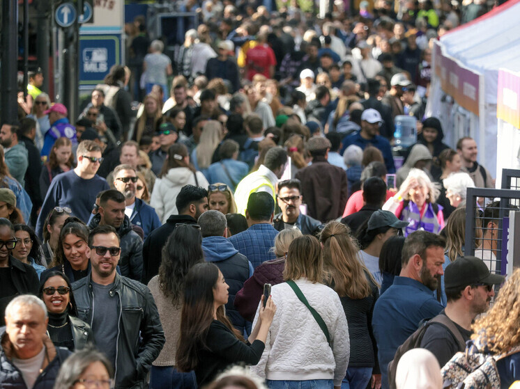 Более 80 профессиональных праздников отмечают в стране