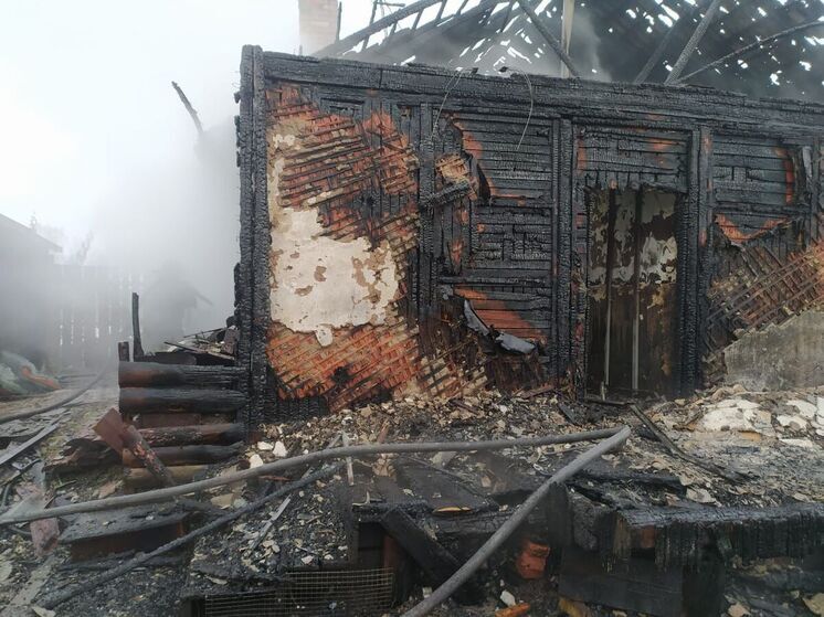 12-летняя девочка погибла при пожаре в доме под Новосибирском