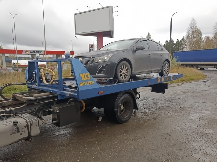 Арест автомобиля побудил жителя Кривошеинского района погасить долги на 300 тысяч рублей